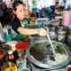 24-Hour Bangkok Street Food - Thai Egg Noodles and OOZING Soft Eggs! บะหมี่แห้งต้มยำพิเศษ