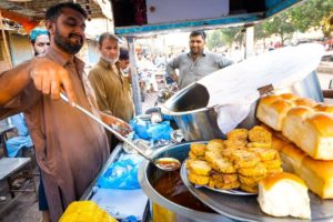 Breakfast in LYARI, KARACHI - Street Food in Former Danger Zone in Pakistan