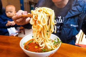 Chinese Street Food - ENTIRE BOWL ONE-NOODLE and Halal Beef Salad! | Yunnan, China Day 2