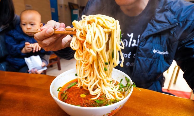 Chinese Street Food - ENTIRE BOWL ONE-NOODLE and Halal Beef Salad! | Yunnan, China Day 2