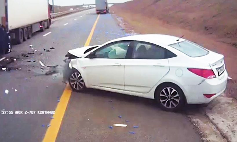 Dashcam Fails and Road Rage 2018 August #831