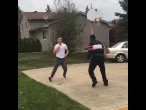 Dudes fighting over money guy gets KO’d