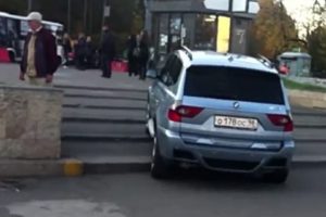 IDIOTS WITH BMW #3