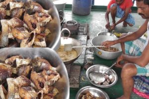 Indian Street Food at Vessel Boat - Ilish (Hilsa Fish ) Fry  Preparation | Street Food Loves You