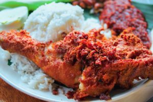 Mouth Watering Nasi Lemak in Kuala Lumpur! (Haters will say it's not the best)