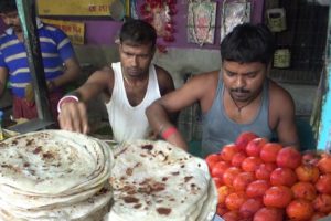 Over Thousands of People Eating Paratha Everyday | Street Food Besides Shyamnagar Railway Station