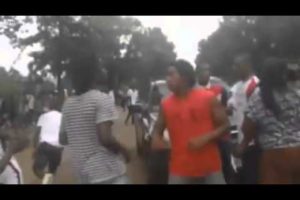Play DMX in a middle of a Hood Fight!!