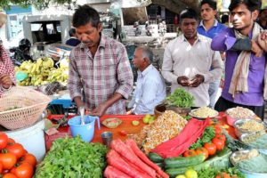 Salute Him - Hard Working Old Man Selling Healthy Ankur Chana | Lucknow Street Food