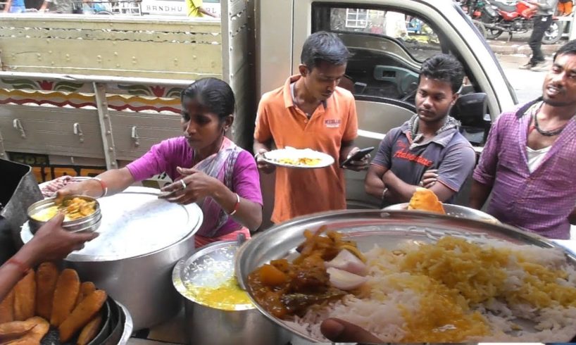 She Deserves Respect - Most Hard Working Seller - Dal Vat(Rice )Vegetables 30 rs -Indian Street Food