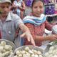 Smiley Happy Husband Wife Selling Veg Momo - 4 Piece @ 10 rs - Lucknow Street Food