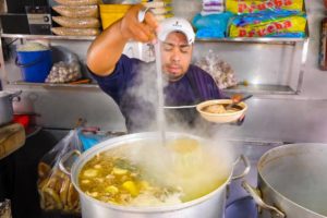 Street Food Mexico - WINNING TLACOYOS and BIRRIA in Roma Norte, Mexico City DF!