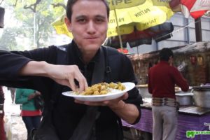 Street Food in India - Bengali Fish Curry and Rice on Camac Street, Kolkata, India!