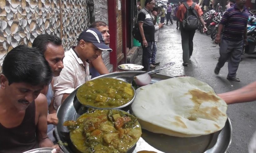 Tandoori Roti with 2 Veg Curry Only 30 rs | Best Street Food Kolkata Dacres Lane