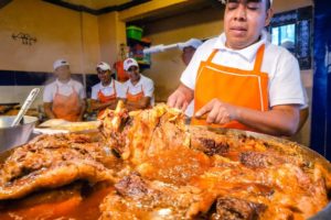 The Ultimate MEXICAN STREET FOOD TACOS Tour of Mexico City! (ft. La Ruta de la Garnacha)