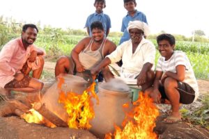 Traditional Pot Chicken Curry |Yummy Chicken Recipe | Country Man