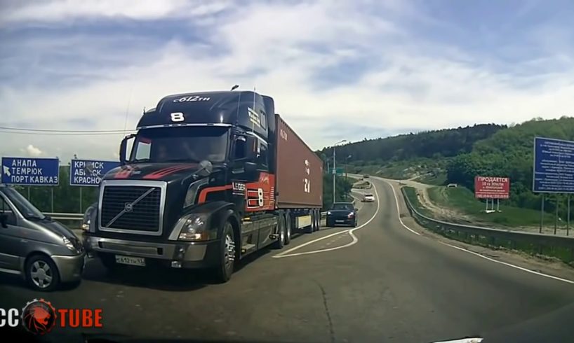 Amazing Trucks Driving Skills - Awesome Semi Trucks Drivers - Extreme Lorry Drivers WIN (part 2)