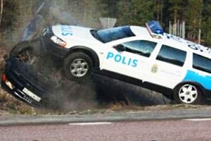 6 POLICE CHASES THAT ENDED BADLY FOR THE RUNAWAY DRIVERS