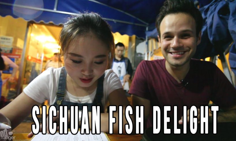 Chinese Food | Eating Sichuan "Paper" Fish With A Local Girl In Chengdu