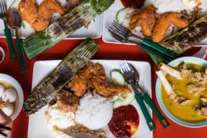 Famous Singaporean Food - Adam Road NASI LEMAK in Singapore!