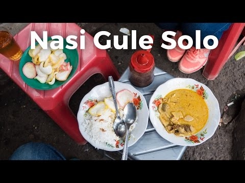 Friendly Indonesian Street Food: Nasi Gule Solo