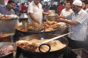 Full Chicken Fry 400 Rs | Opposite Jama Masjid Delhi | Indian Street Food Loves You