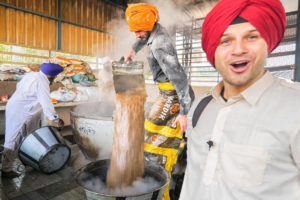 INDIAN FOOD HEAVEN at the BIGGEST MEGA KITCHEN 2018! AMAZING TRAVEL DOCUMENTARY in the GOLDEN TEMPLE