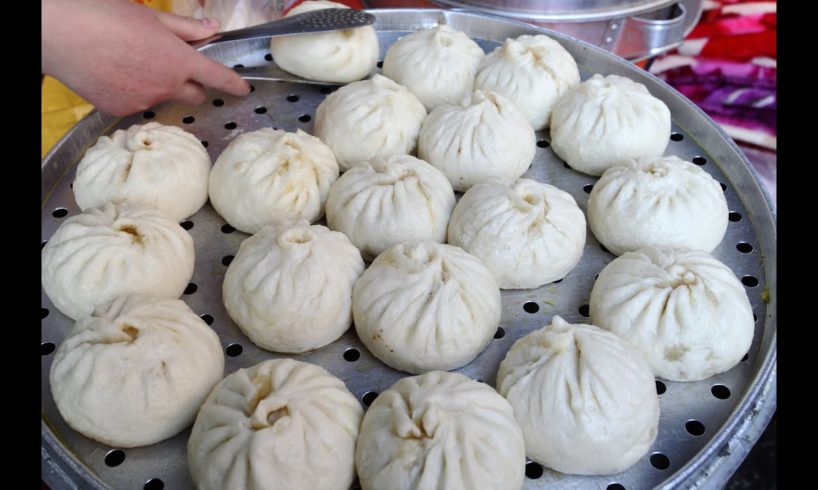 Juicy Pork Baozi in Chengdu- Mindblowing! 包子