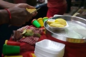 Mango ICE CREAM Kulfi - Indian Street Food - Street food loves you