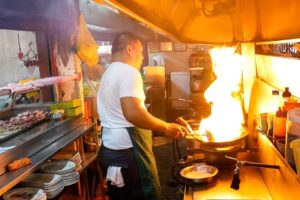 Manila Chinatown (Binondo) Food Guide - BLACK CHICKEN SOUP and Chinese Filipino Food in Philippines!