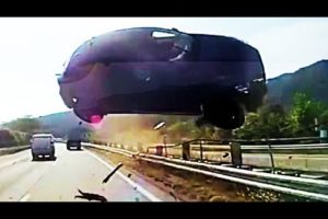 Most Idiot Drivers on Dashcam - Car and Semi Truck Funny Videos 2017 #602