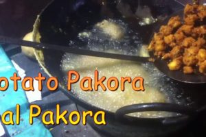 Potato Pakora - Dal Pakora Street Food in Kolkata - Street food loves you