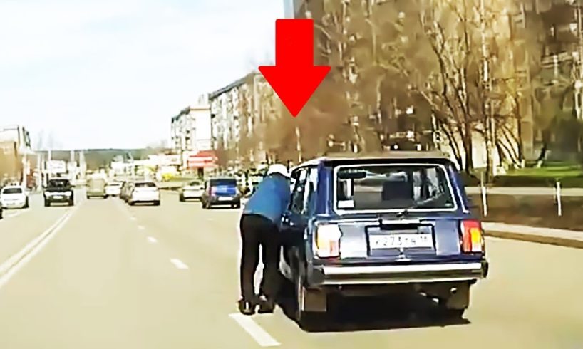 Rise of the Machines! (Forgot about the handbrake ...) - CAR CRASH COMPILATION
