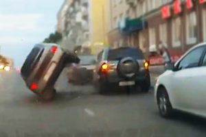 Road Fails - Bad Drivers, 2018 August #824