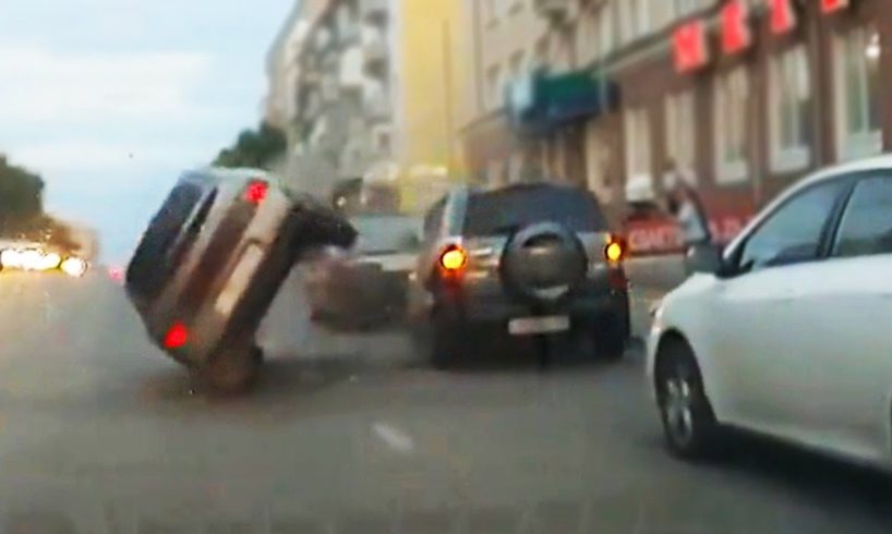 Road Fails - Bad Drivers, 2018 August #824