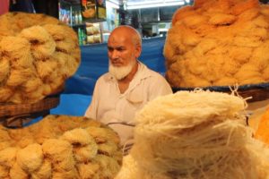 Street Food in India/Kolkata - Huge Food(Semai,Rose Water,Mixed Fruit,Halim)Selling in Ramadan