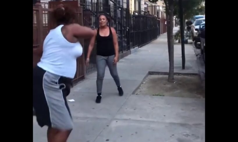 The Other Side Hood Fights(Girl Fight)New)This Girl Got Hands 2018