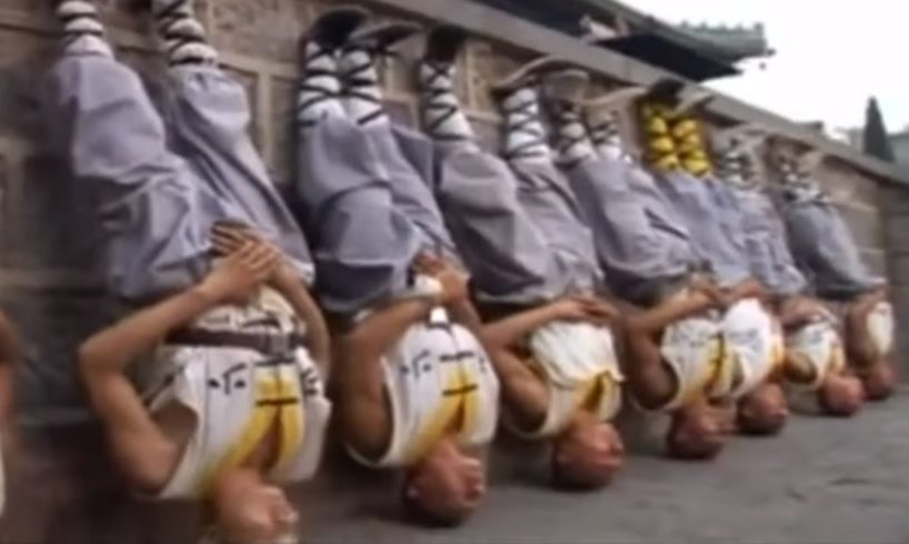 Why You Shouldn't Mess With The Shaolin Monks - People Are Awesome
