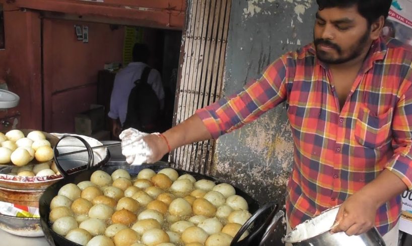AM Tiffin Center - Hyderabadi People Enjoying Breakfast - Mysore Bonda/Vada/Puri/Idli