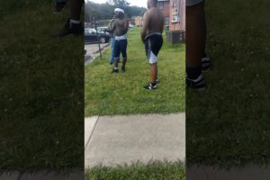 Another Lil good hood fight!