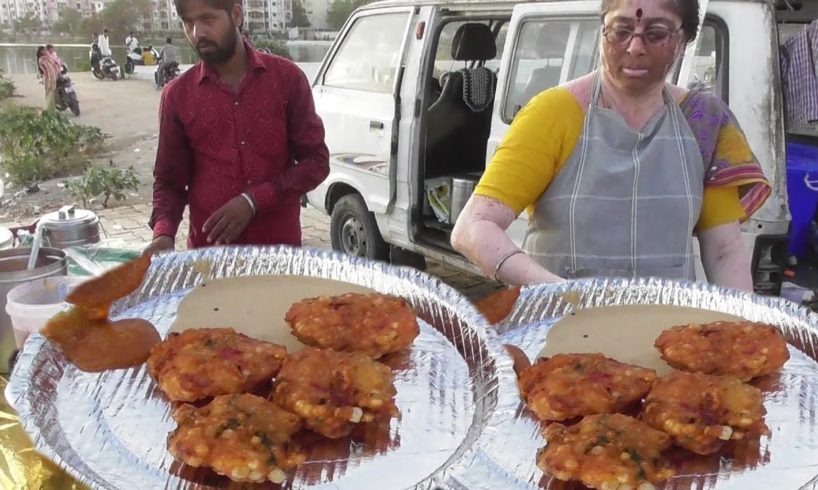 Aunty ka Sabudana Vada | Very Tasty & Crispy | Street Food Hyderabad