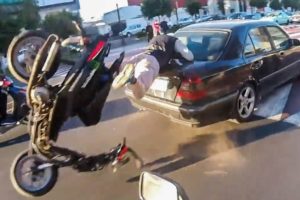 BRUTAL & SCARY MOTORCYCLE CRASHES | BEST MOTO CRASHES 2018