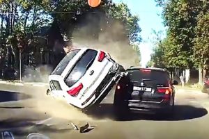 DASHCAM FAILS 2017 #658