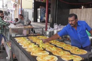 It's a Breakfast time in Hyderabad Street -SRI SAI KRISHNA Meals & Tiffins-100 Dosa Finished an Hour