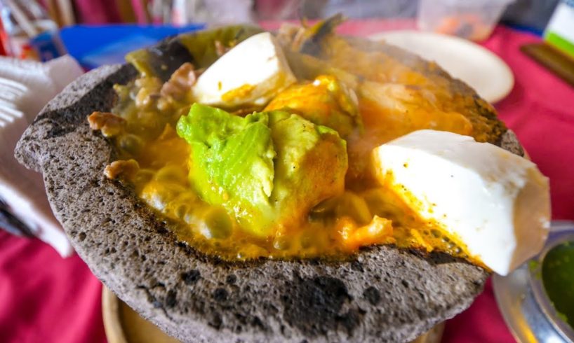 LAVA SALSA AVOCADO - Molcajete Caliente Mexican Food at Los Sifones, Mexico City!