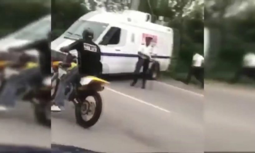 Motorcycle FAIL/WIN And Near Death Moments Compilation 2019!