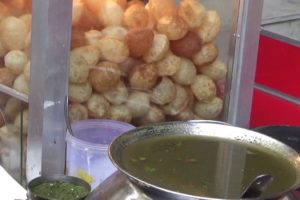 Pani Puri | Golgappa | Puchka | Gupchup Famous India Street Food | Kolkata Street Food