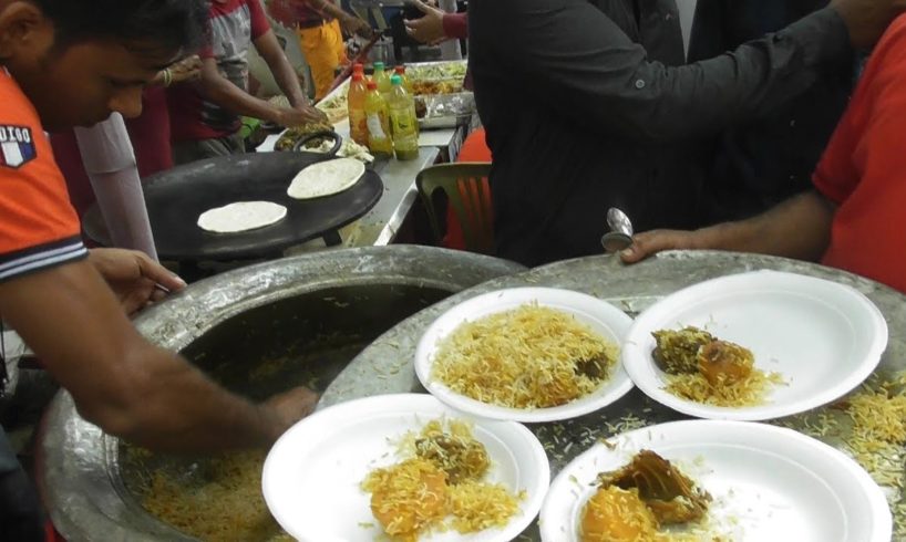 People Enjoying Food at Street | Chicken & Mutton Biryani | Popular Street Food Kolkata