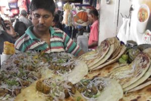 People Mad for Fast Food | 1000 of Kati Rolls Finished in a Day | Kolkata Street Food