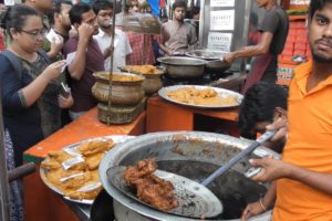 Ramzan Special - Half Chicken Fry @ 280 & Full @ 540 rs - Street Food Kolkata 2019