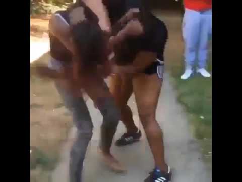 Ratchet girls fight in the Hood